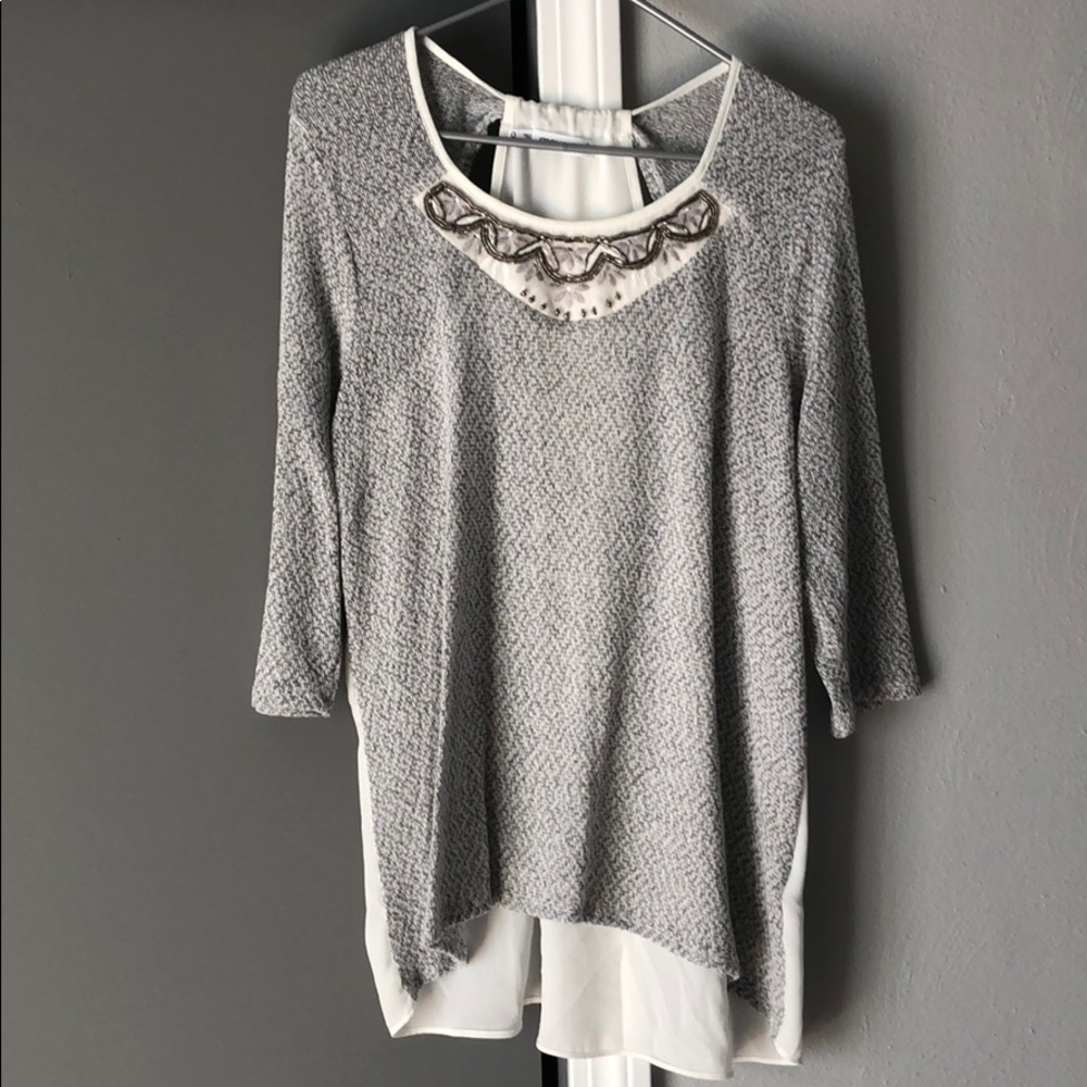 Quarter sleeve shirt